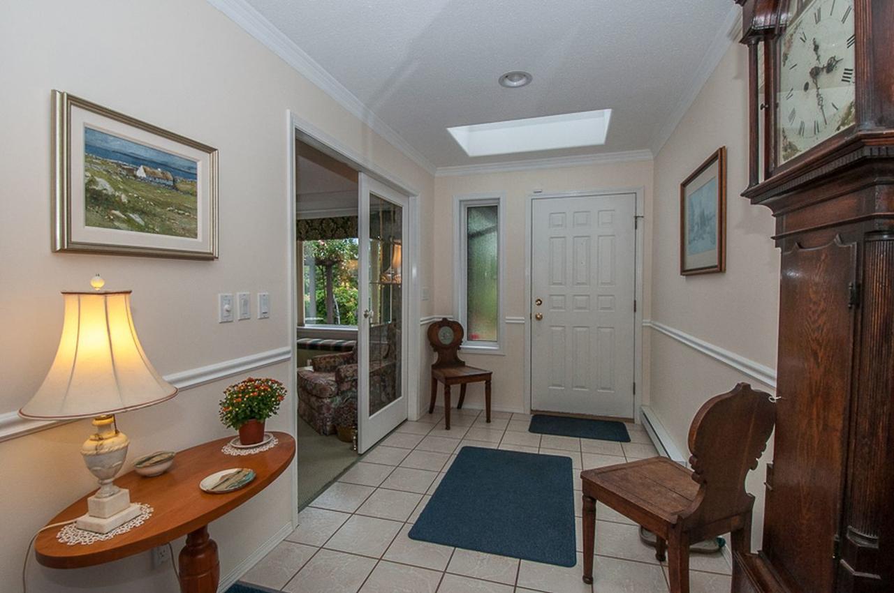 Laurel'S Cottage By Elevate Rooms Qualicum Beach Kültér fotó